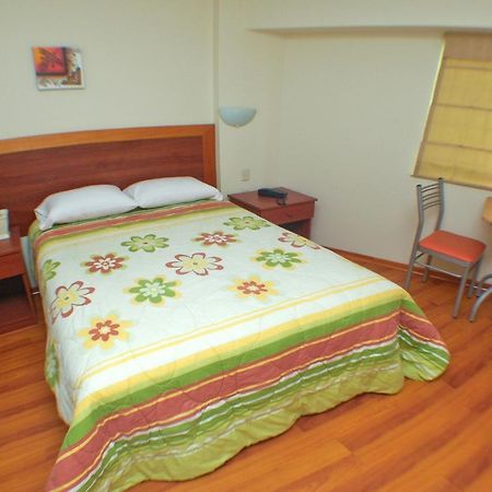 Hotel Sunflowers Inn 리마 외부 사진